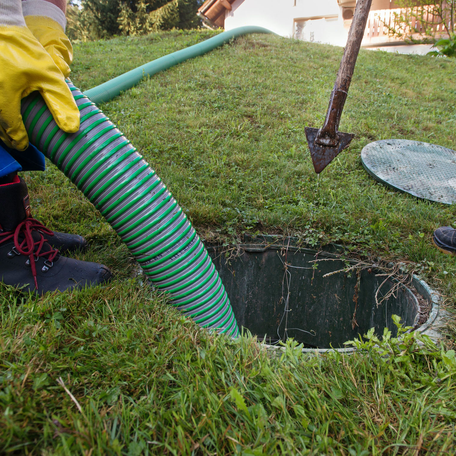 clogged drain cleaning